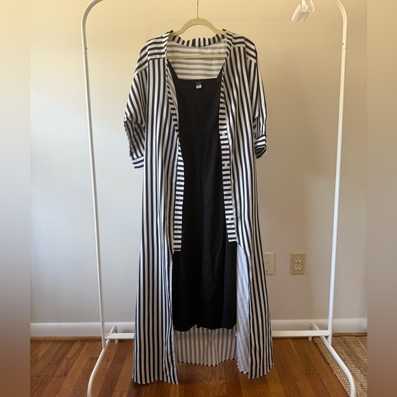 Black & White Vertical Stripe Maxi Shirt Dress / Duster - Picture 5 of 7
